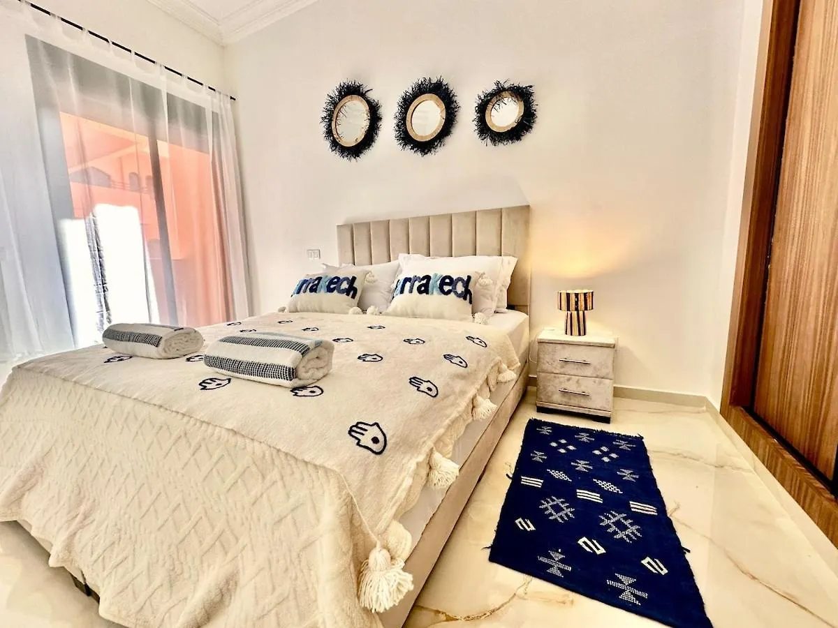 Elegant And Quiet With Pool View Apartman Marrákes